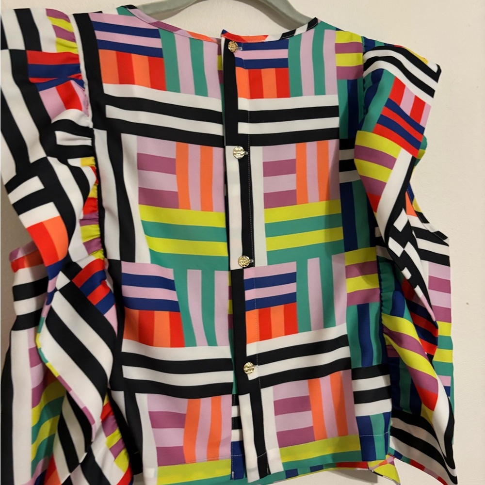 Women’s Multi-Color Geometric Ruffle Sleeve Top - Picture 4 of 7
